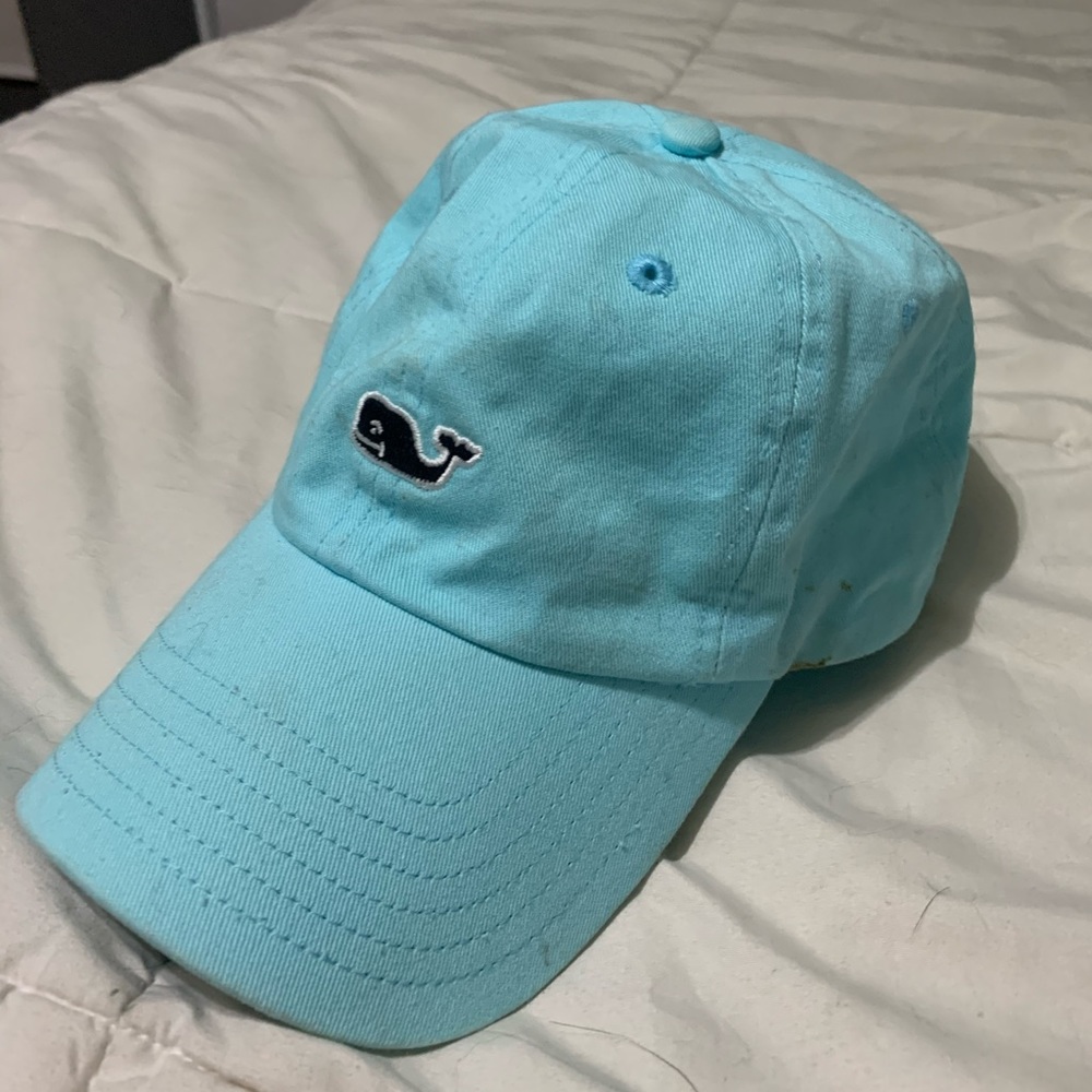 light blue vineyard vines baseball cap